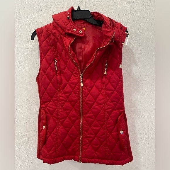 Daisy Red Quilted Puffer Vest with Hood sz M Elastic Sides - Picture 5 of 6